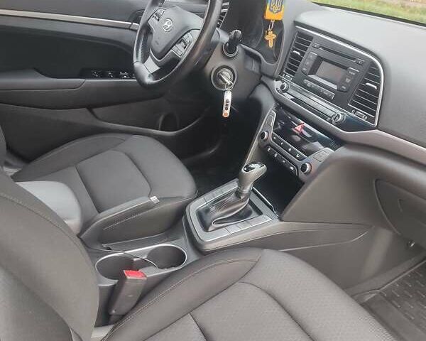 Сірий Хендай Елантра, об'ємом двигуна 2 л та пробігом 74 тис. км за 14700 $, фото 9 на Automoto.ua