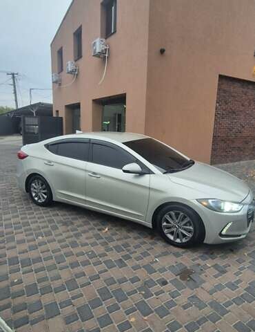 Хендай Элантра 2017 в Новомосковске на Automoto.ua Серый Хендай Элантра, объемом двигателя 2 л и пробегом 205 тыс. км за 9700 $, фото 10 на Automoto.ua