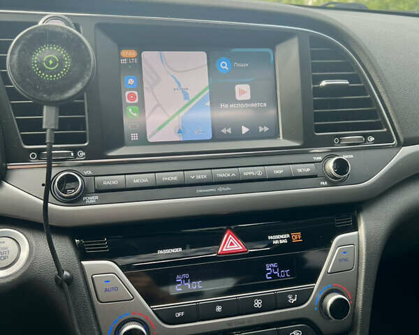 Серый Хендай Элантра, объемом двигателя 2 л и пробегом 169 тыс. км за 13300 $, фото 46 на Automoto.ua