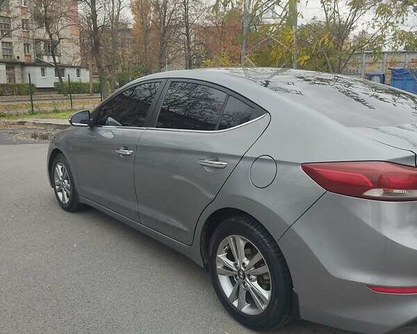 Сірий Хендай Елантра, об'ємом двигуна 2 л та пробігом 74 тис. км за 14700 $, фото 7 на Automoto.ua