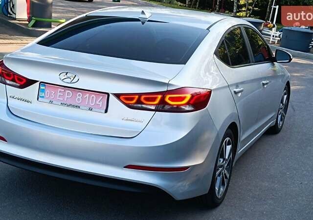 Серый Хендай Элантра, объемом двигателя 2 л и пробегом 90 тыс. км за 12900 $, фото 4 на Automoto.ua