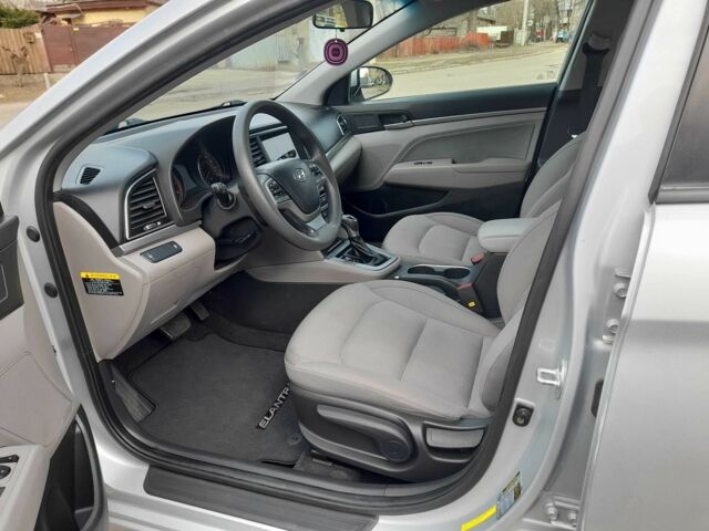 Серый Хендай Элантра, объемом двигателя 2 л и пробегом 69 тыс. км за 11500 $, фото 6 на Automoto.ua