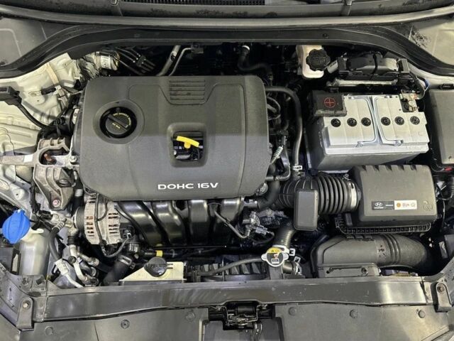 Сірий Хендай Елантра, об'ємом двигуна 2 л та пробігом 110 тис. км за 8800 $, фото 12 на Automoto.ua