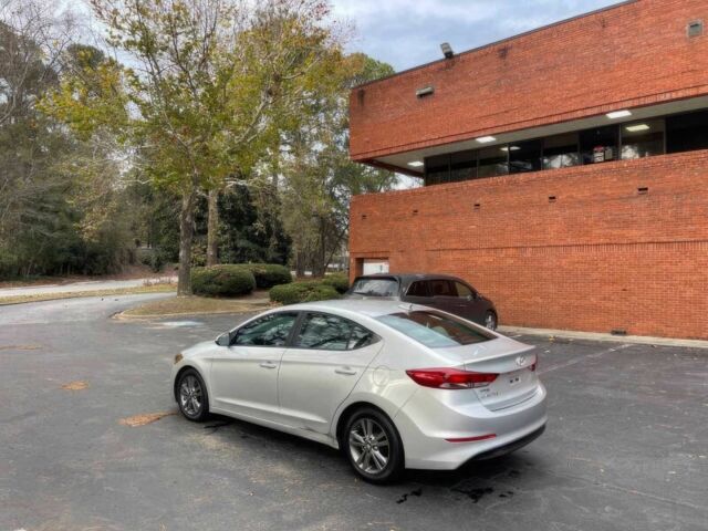 Серый Хендай Элантра, объемом двигателя 2 л и пробегом 54 тыс. км за 9700 $, фото 5 на Automoto.ua