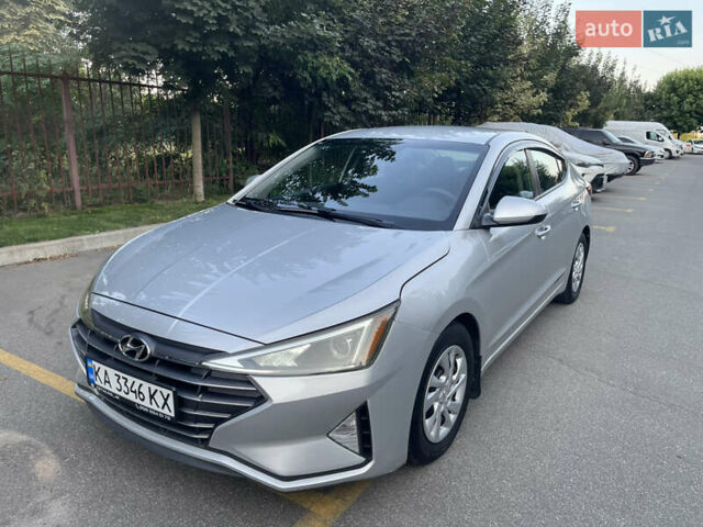 Серый Хендай Элантра, объемом двигателя 2 л и пробегом 97 тыс. км за 12500 $, фото 6 на Automoto.ua
