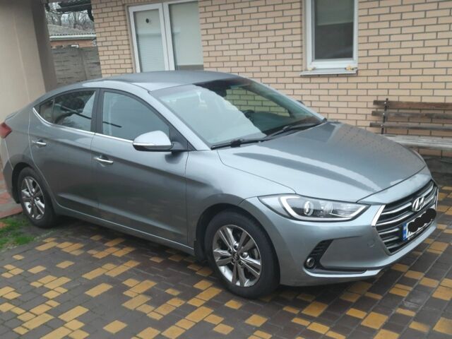 Сірий Хендай Елантра, об'ємом двигуна 0 л та пробігом 132 тис. км за 10900 $, фото 4 на Automoto.ua