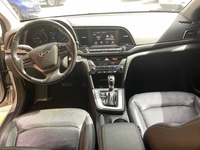 Серый Хендай Элантра, объемом двигателя 2 л и пробегом 50 тыс. км за 2800 $, фото 6 на Automoto.ua