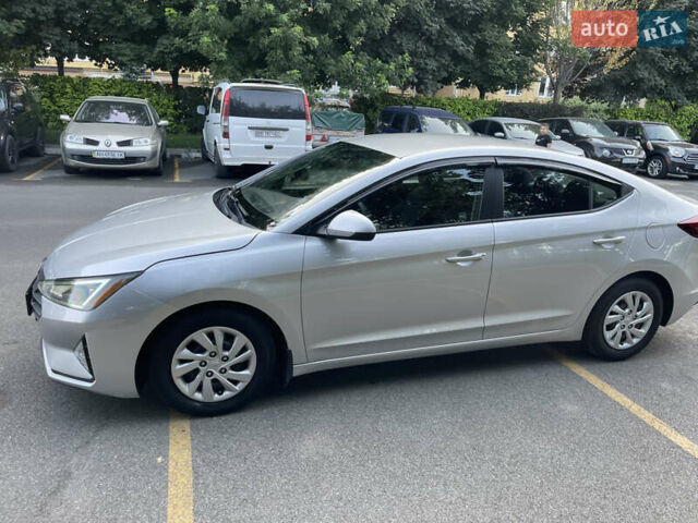 Серый Хендай Элантра, объемом двигателя 2 л и пробегом 97 тыс. км за 11999 $, фото 4 на Automoto.ua