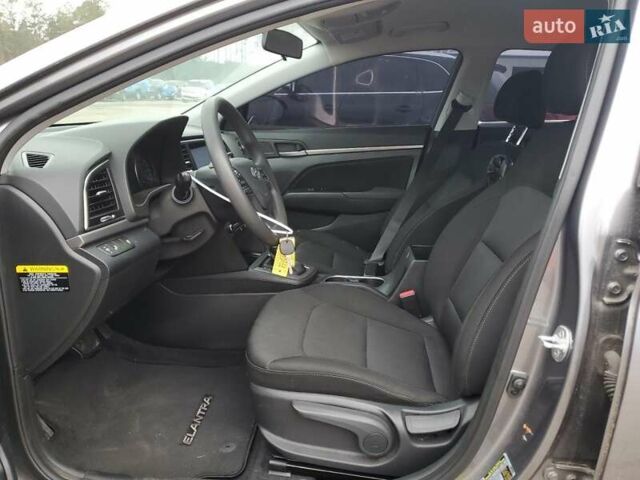 Хендай Элантра 2018 в Львове на Automoto.ua Серый Хендай Элантра, объемом двигателя 2 л и пробегом 72 тыс. км за 2200 $, фото 6 на Automoto.ua