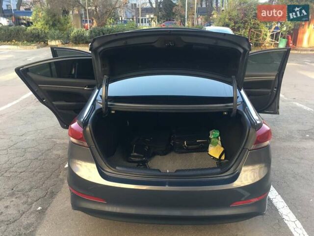 Серый Хендай Элантра, объемом двигателя 2 л и пробегом 183 тыс. км за 15000 $, фото 8 на Automoto.ua