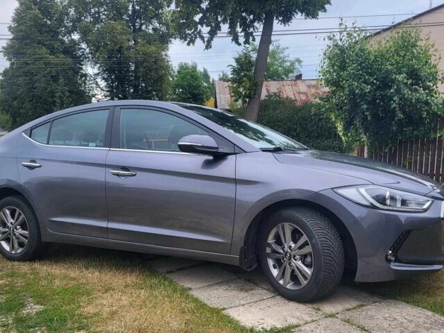 Сірий Хендай Елантра, об'ємом двигуна 2 л та пробігом 153 тис. км за 6900 $, фото 2 на Automoto.ua