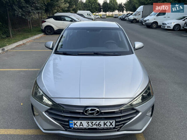 Серый Хендай Элантра, объемом двигателя 2 л и пробегом 96 тыс. км за 12750 $, фото 2 на Automoto.ua