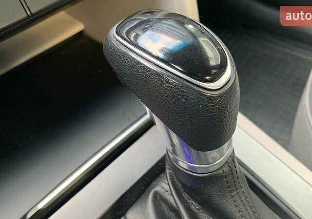 Сірий Хендай Елантра, об'ємом двигуна 2 л та пробігом 165 тис. км за 10700 $, фото 33 на Automoto.ua