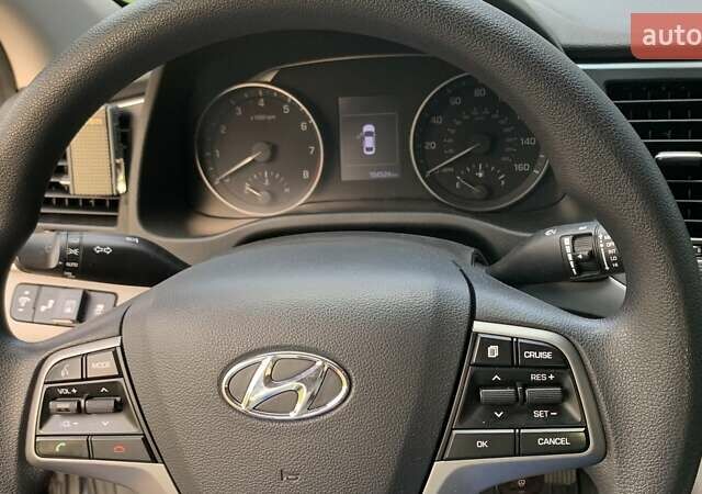 Сірий Хендай Елантра, об'ємом двигуна 2 л та пробігом 165 тис. км за 10700 $, фото 27 на Automoto.ua