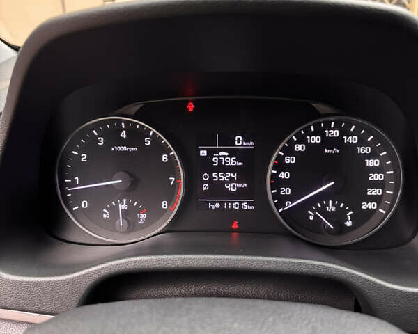 Серый Хендай Элантра, объемом двигателя 1.6 л и пробегом 111 тыс. км за 11900 $, фото 9 на Automoto.ua