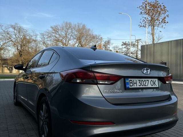 Сірий Хендай Елантра, об'ємом двигуна 2 л та пробігом 160 тис. км за 12800 $, фото 10 на Automoto.ua