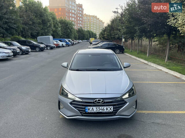 Серый Хендай Элантра, объемом двигателя 2 л и пробегом 96 тыс. км за 12750 $, фото 9 на Automoto.ua