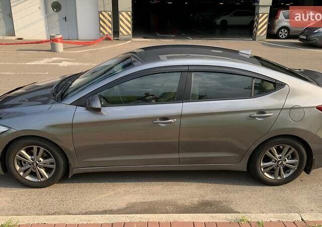 Сірий Хендай Елантра, об'ємом двигуна 2 л та пробігом 165 тис. км за 10700 $, фото 4 на Automoto.ua