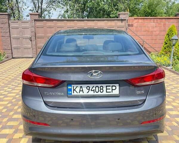 Серый Хендай Элантра, объемом двигателя 1.59 л и пробегом 173 тыс. км за 12000 $, фото 3 на Automoto.ua