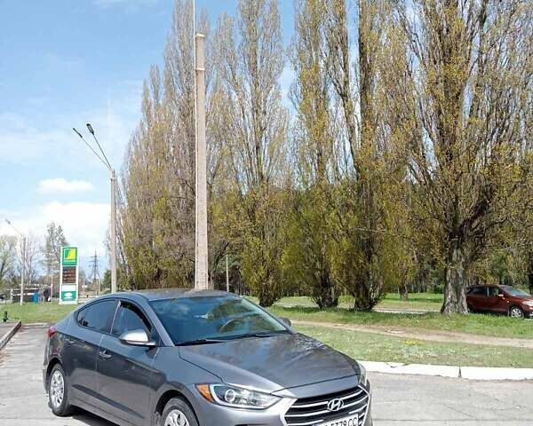 Серый Хендай Элантра, объемом двигателя 2 л и пробегом 116 тыс. км за 11000 $, фото 7 на Automoto.ua