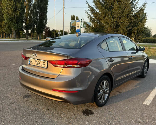 Сірий Хендай Елантра, об'ємом двигуна 2 л та пробігом 46 тис. км за 13500 $, фото 6 на Automoto.ua