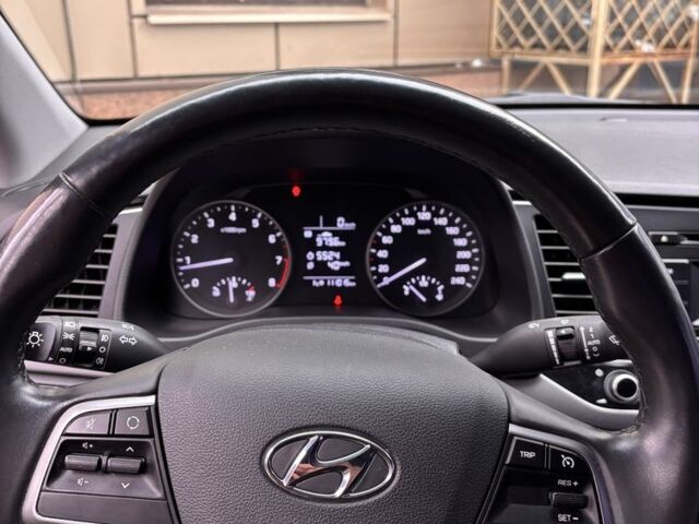 Сірий Хендай Елантра, об'ємом двигуна 1.6 л та пробігом 111 тис. км за 11900 $, фото 9 на Automoto.ua