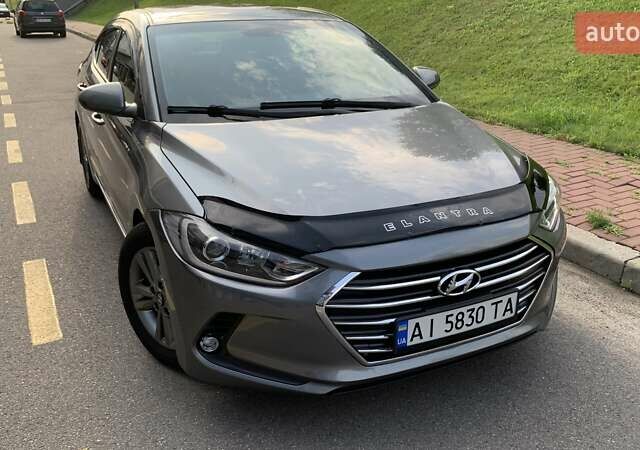 Сірий Хендай Елантра, об'ємом двигуна 2 л та пробігом 165 тис. км за 10700 $, фото 2 на Automoto.ua