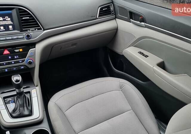 Серый Хендай Элантра, объемом двигателя 2 л и пробегом 89 тыс. км за 11100 $, фото 28 на Automoto.ua