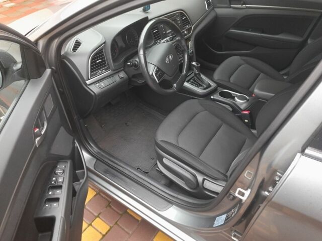 Сірий Хендай Елантра, об'ємом двигуна 0 л та пробігом 132 тис. км за 10900 $, фото 8 на Automoto.ua