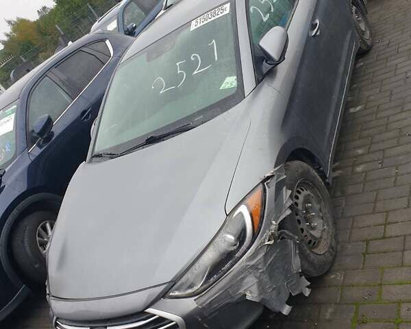 Сірий Хендай Елантра, об'ємом двигуна 2 л та пробігом 110 тис. км за 10300 $, фото 4 на Automoto.ua