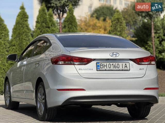 Сірий Хендай Елантра, об'ємом двигуна 2 л та пробігом 48 тис. км за 13500 $, фото 12 на Automoto.ua