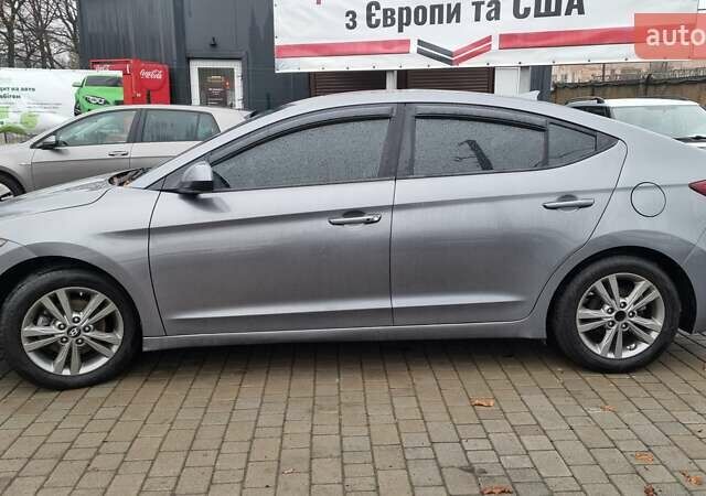 Серый Хендай Элантра, объемом двигателя 2 л и пробегом 89 тыс. км за 11100 $, фото 1 на Automoto.ua