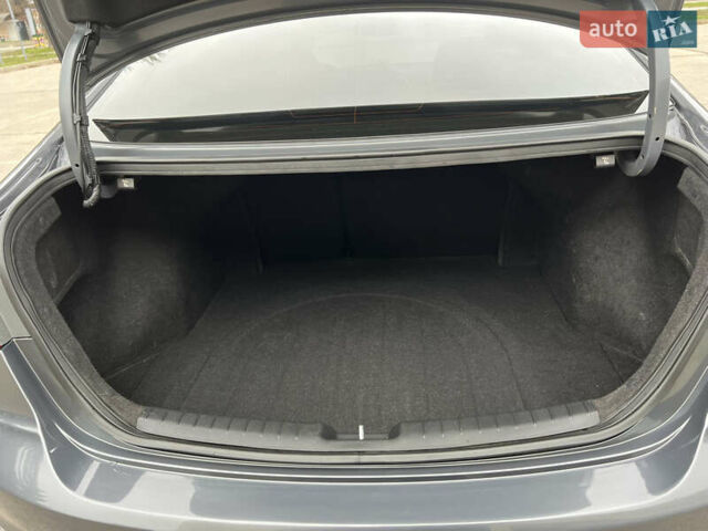 Серый Хендай Элантра, объемом двигателя 1.98 л и пробегом 128 тыс. км за 12500 $, фото 23 на Automoto.ua