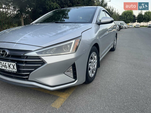 Серый Хендай Элантра, объемом двигателя 2 л и пробегом 97 тыс. км за 11999 $, фото 10 на Automoto.ua