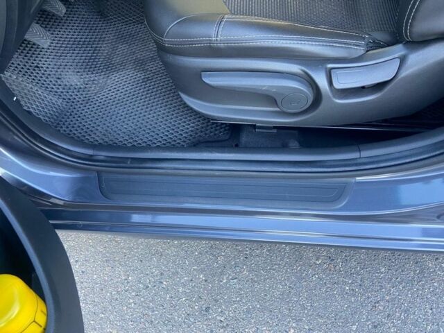 Серый Хендай Элантра, объемом двигателя 1.6 л и пробегом 93 тыс. км за 11900 $, фото 5 на Automoto.ua