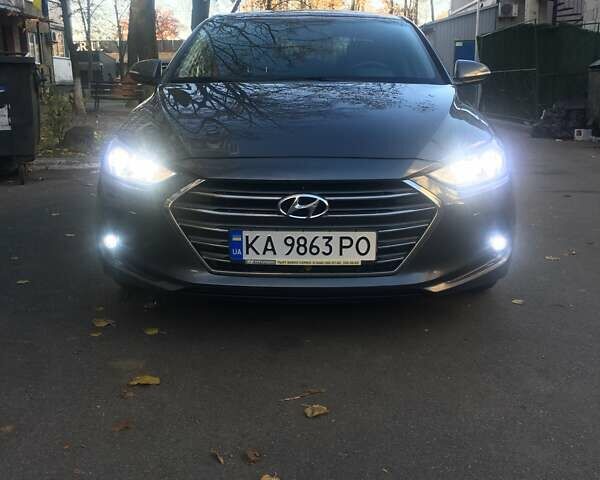 Серый Хендай Элантра, объемом двигателя 2 л и пробегом 183 тыс. км за 15000 $, фото 19 на Automoto.ua