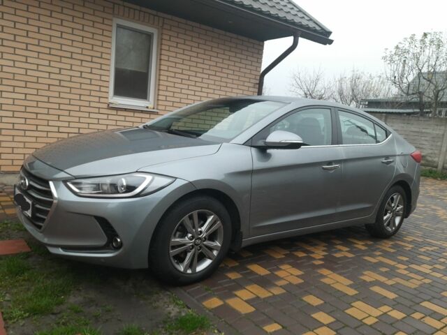 Сірий Хендай Елантра, об'ємом двигуна 0 л та пробігом 132 тис. км за 10900 $, фото 5 на Automoto.ua