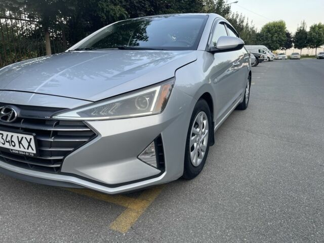 Серый Хендай Элантра, объемом двигателя 2 л и пробегом 96 тыс. км за 12399 $, фото 1 на Automoto.ua