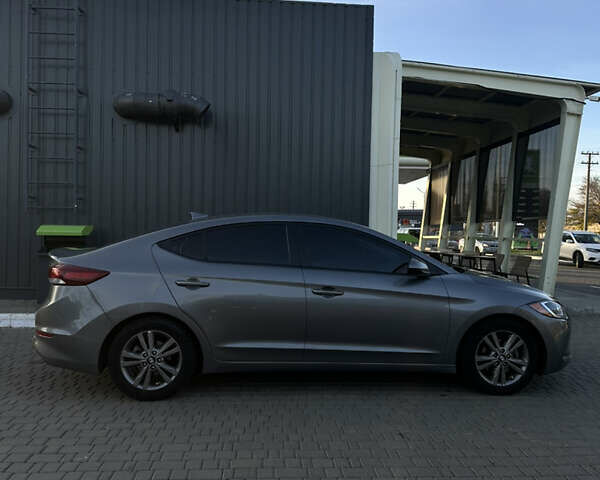 Сірий Хендай Елантра, об'ємом двигуна 2 л та пробігом 160 тис. км за 12800 $, фото 15 на Automoto.ua