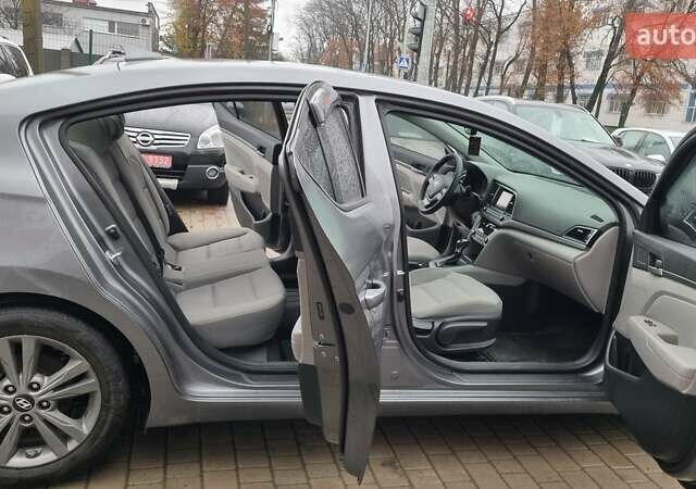 Серый Хендай Элантра, объемом двигателя 2 л и пробегом 89 тыс. км за 11100 $, фото 9 на Automoto.ua