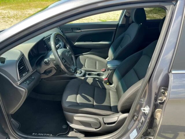 Серый Хендай Элантра, объемом двигателя 1.6 л и пробегом 32 тыс. км за 8000 $, фото 8 на Automoto.ua