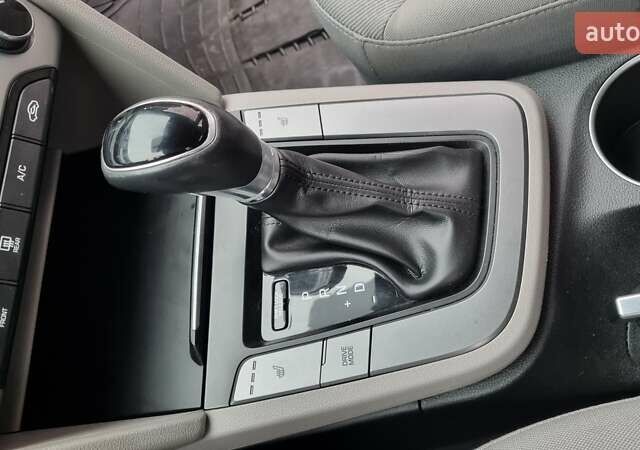 Серый Хендай Элантра, объемом двигателя 2 л и пробегом 89 тыс. км за 11100 $, фото 17 на Automoto.ua