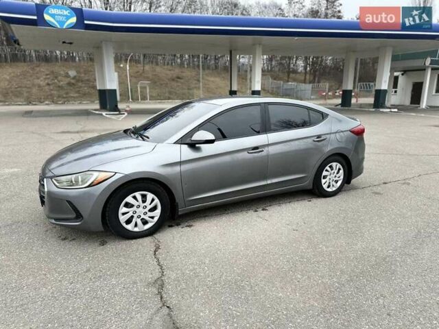 Серый Хендай Элантра, объемом двигателя 2 л и пробегом 175 тыс. км за 11200 $, фото 5 на Automoto.ua