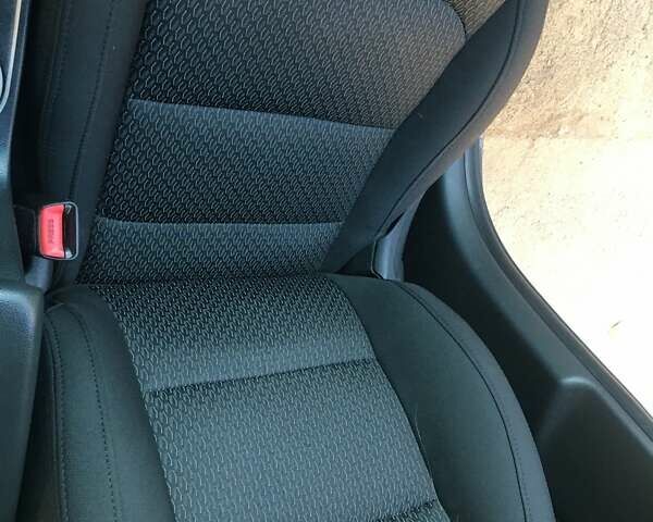 Серый Хендай Элантра, объемом двигателя 2 л и пробегом 183 тыс. км за 15000 $, фото 23 на Automoto.ua