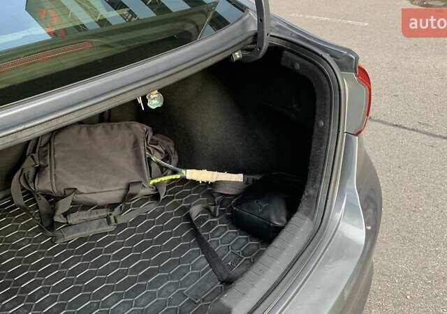 Сірий Хендай Елантра, об'ємом двигуна 2 л та пробігом 165 тис. км за 10700 $, фото 19 на Automoto.ua