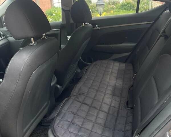 Серый Хендай Элантра, объемом двигателя 1.59 л и пробегом 173 тыс. км за 12000 $, фото 5 на Automoto.ua