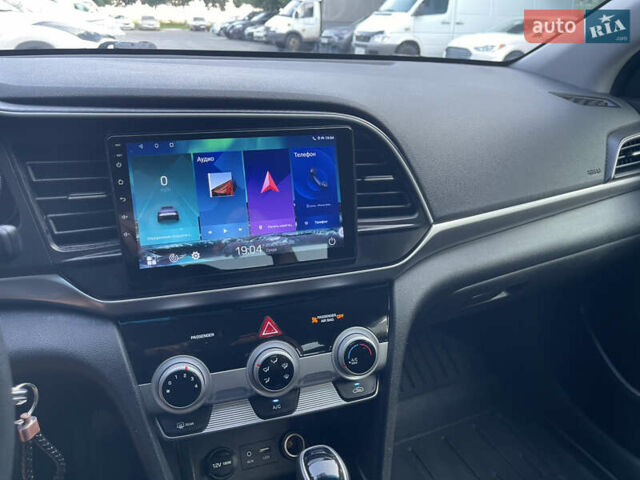 Серый Хендай Элантра, объемом двигателя 2 л и пробегом 97 тыс. км за 12500 $, фото 22 на Automoto.ua