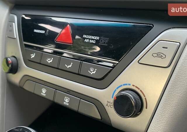 Сірий Хендай Елантра, об'ємом двигуна 2 л та пробігом 165 тис. км за 10700 $, фото 28 на Automoto.ua