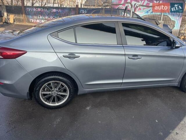 Сірий Хендай Елантра, об'ємом двигуна 1.6 л та пробігом 127 тис. км за 14400 $, фото 16 на Automoto.ua