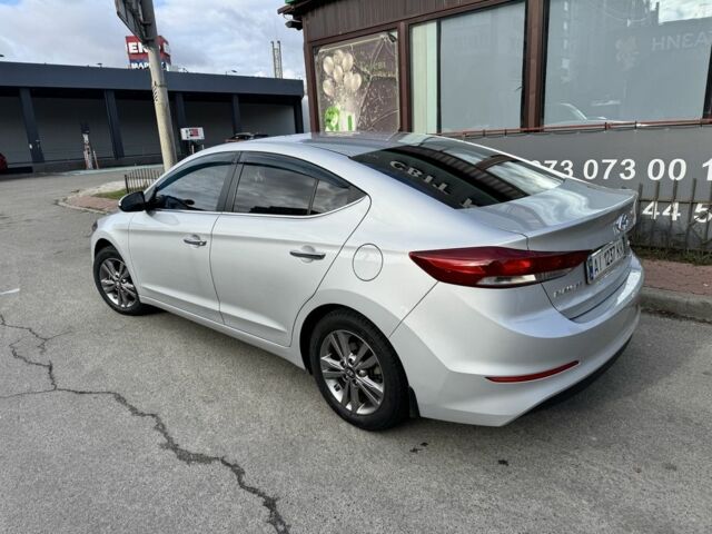 Хендай Элантра 2018 в Борисполе на Automoto.ua Серый Хендай Элантра, объемом двигателя 1.6 л и пробегом 135 тыс. км за 13500 $, фото 2 на Automoto.ua